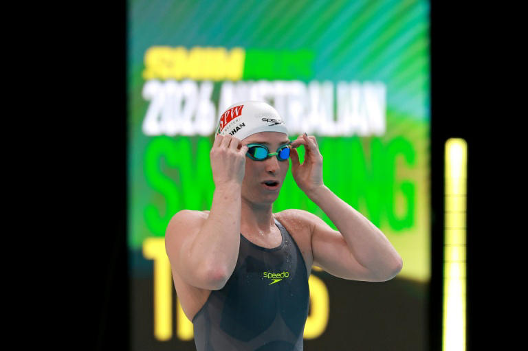Australian swimmer O'Callaghan reveals she has spinal fractures