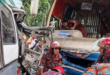 Two killed as bus collides with ambulance in Pabna