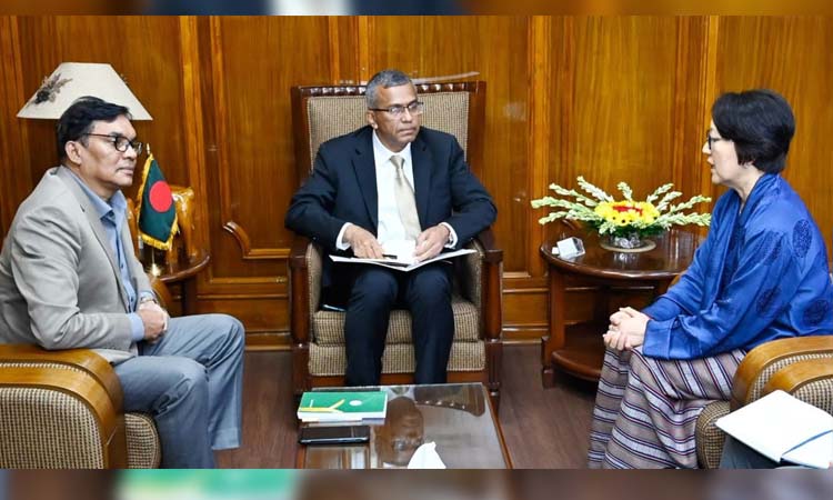 Bhutanese envoy pays courtesy call on BB chief