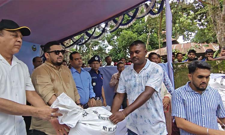 Govt to support rehabilitation of flood-affected people: Helal