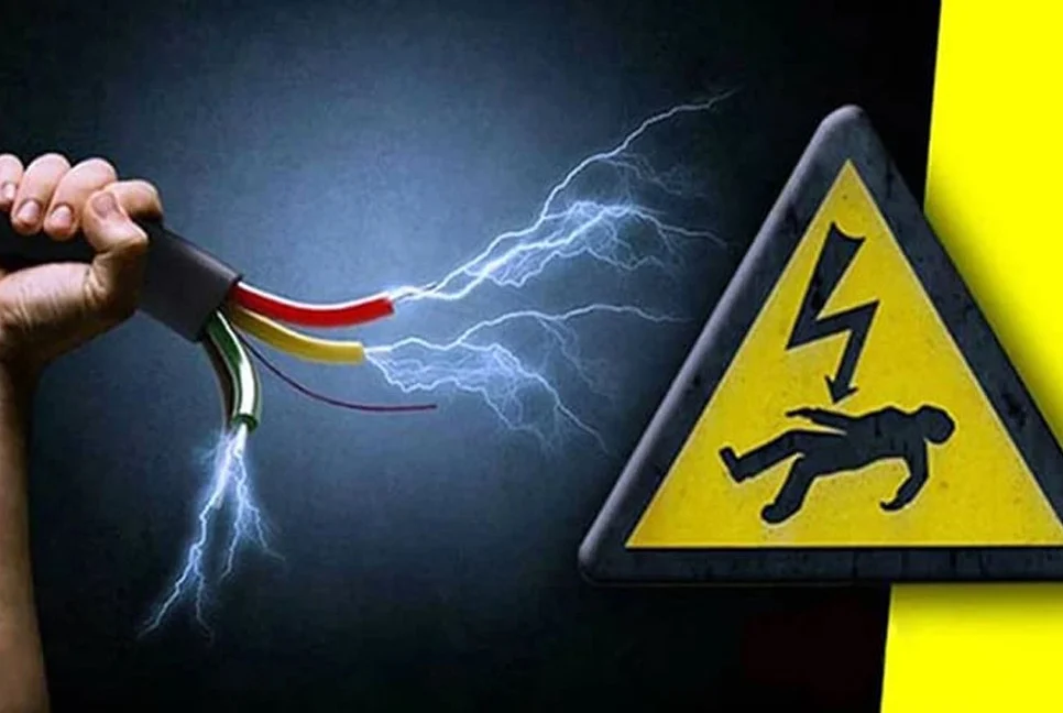 3 members of a family electrocuted in Chapainawabganj