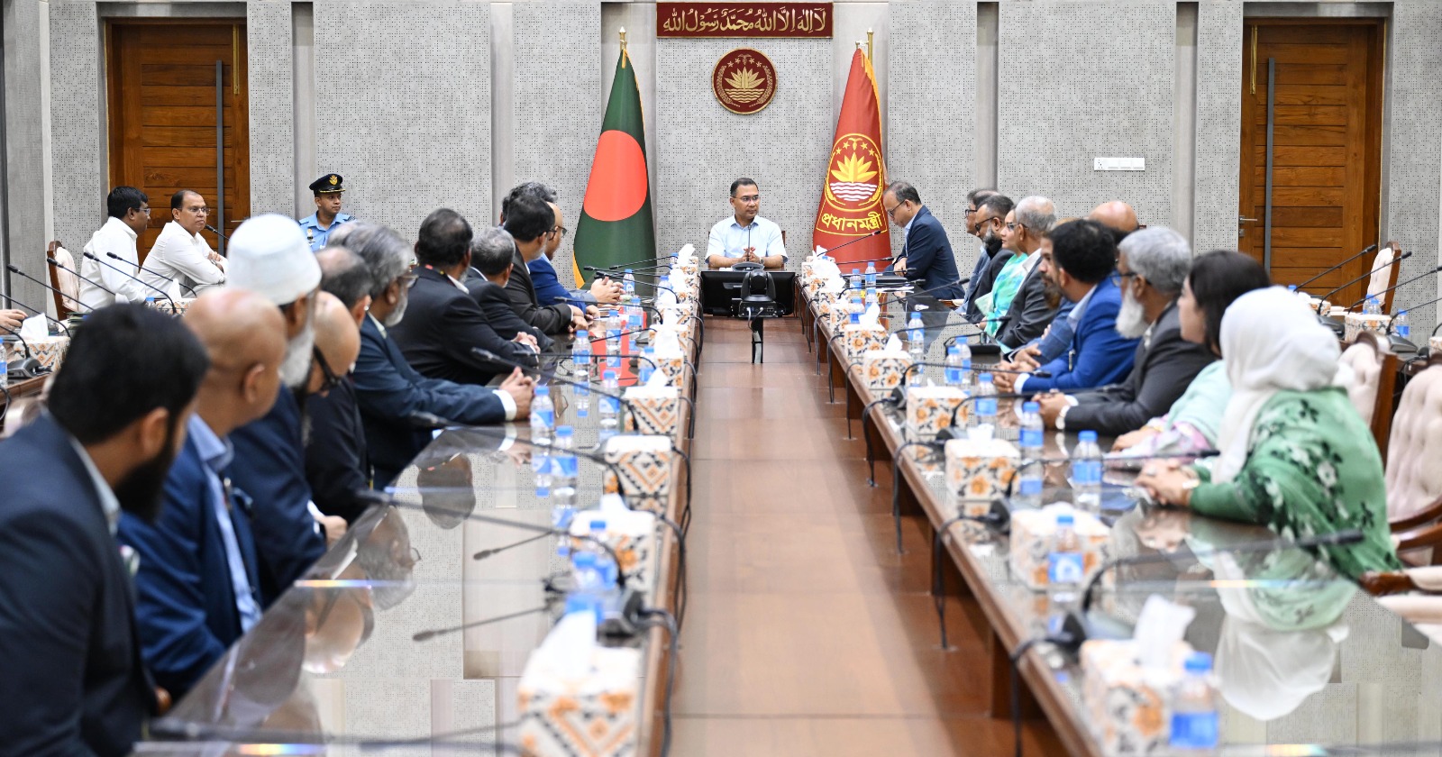 PM orders swift removal of obstacles to garment industry growth 