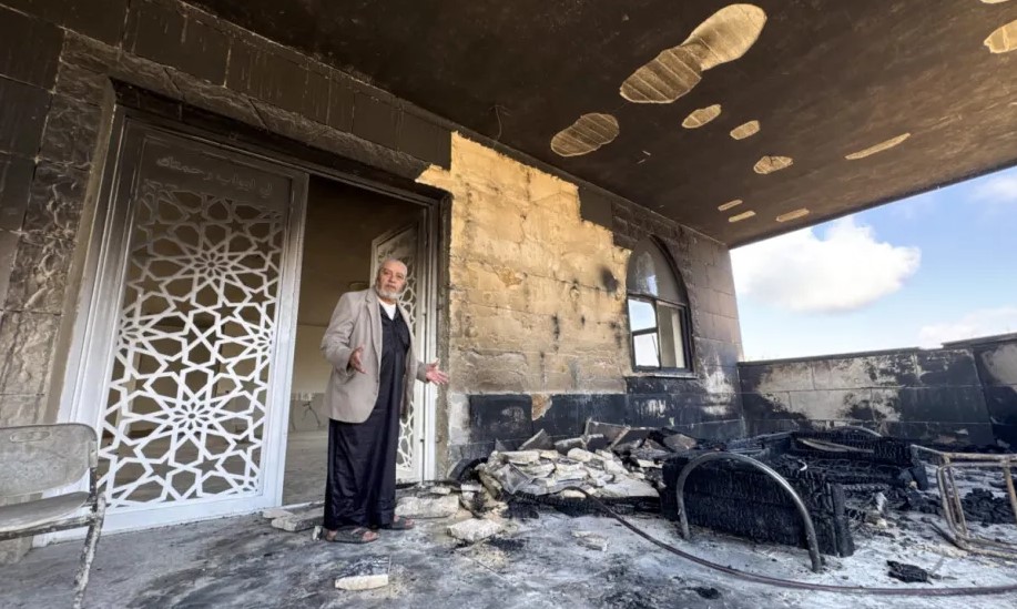 Palestinians say Israeli settlers torch 2 mosques in West Bank