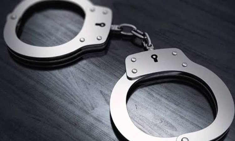 Three aides of listed criminal 'Grenade Babu' arrested in Khulna