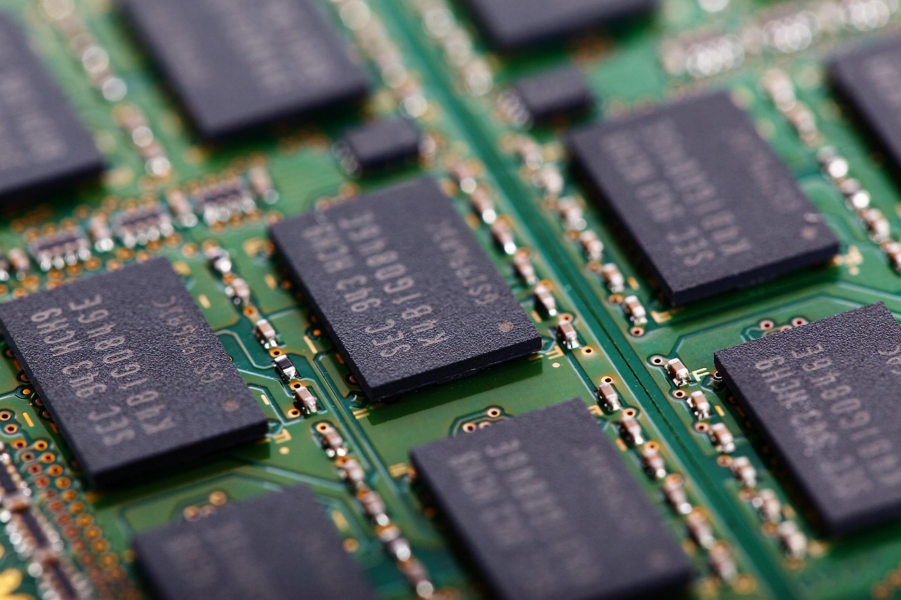 Asia stocks slide on China chip breakthrough report