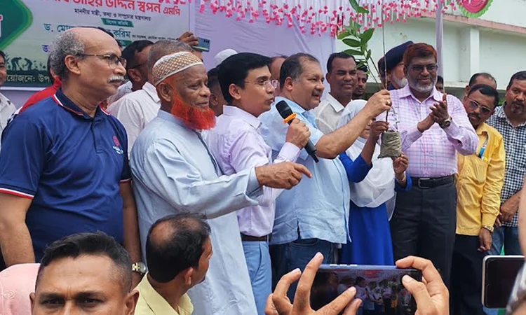 Swapon urges students to participate in sports for proper mental development