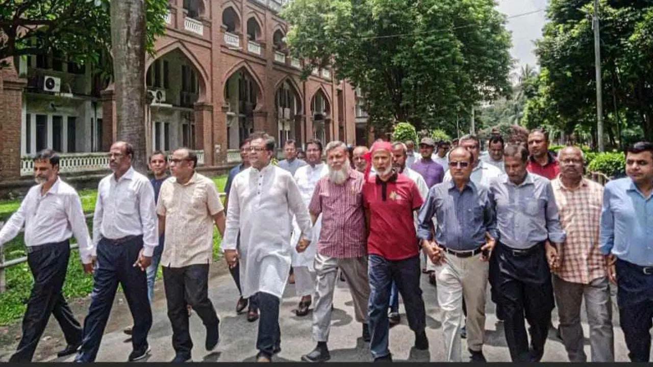 Unforgettable resistance: teacher communities stood as human shields in July Uprising
