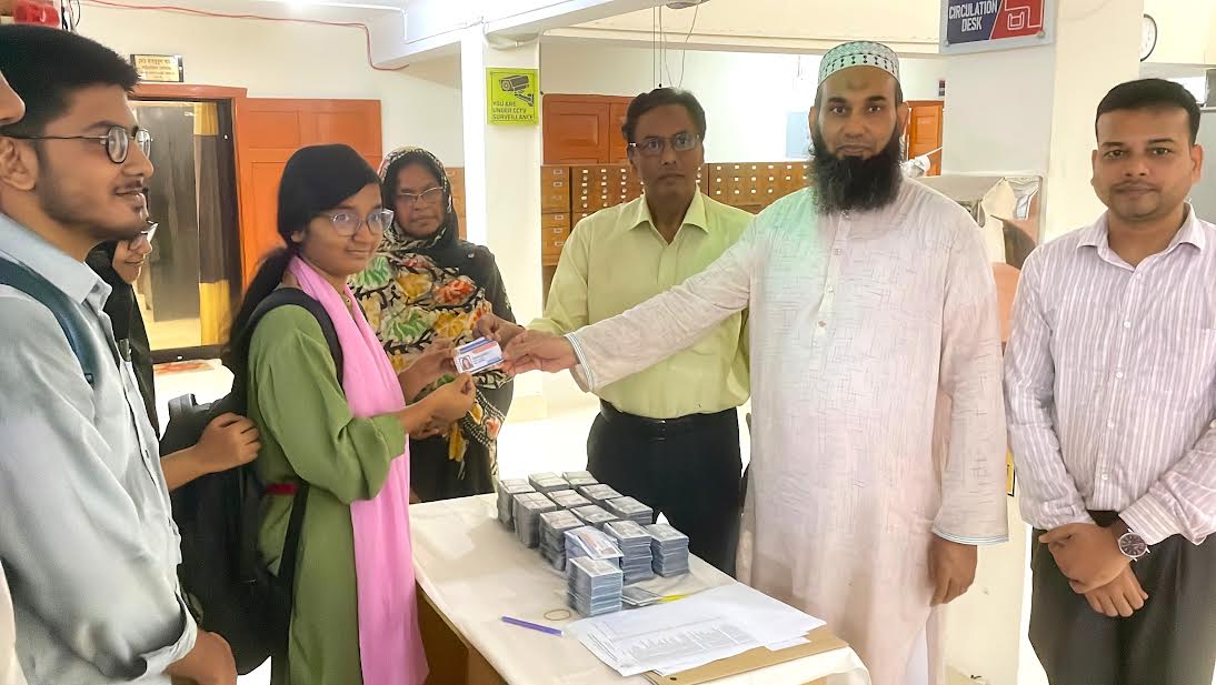 RUET new students Receive machine readable library cards