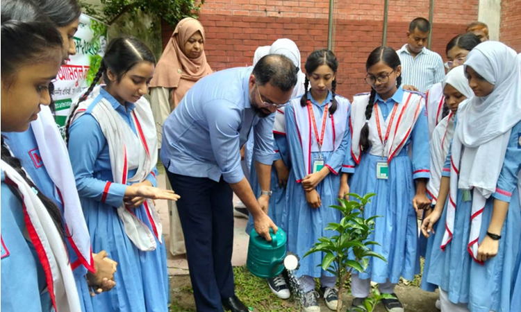 Aminul urges every student to plant a tree