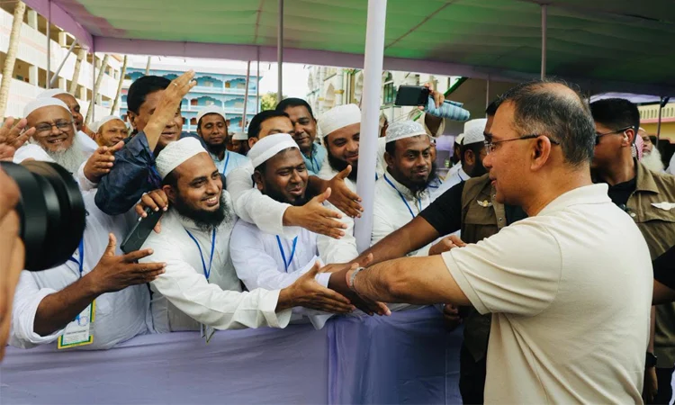 Tarique Rahman sets a 'precedent' in his Ctg visit, discussion everywhere