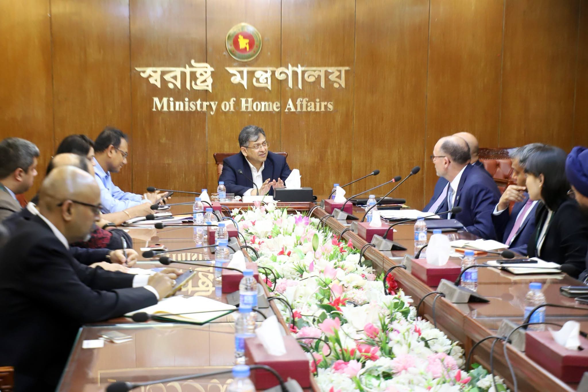 Home Minister urges us businesses to boost investment in Bangladesh