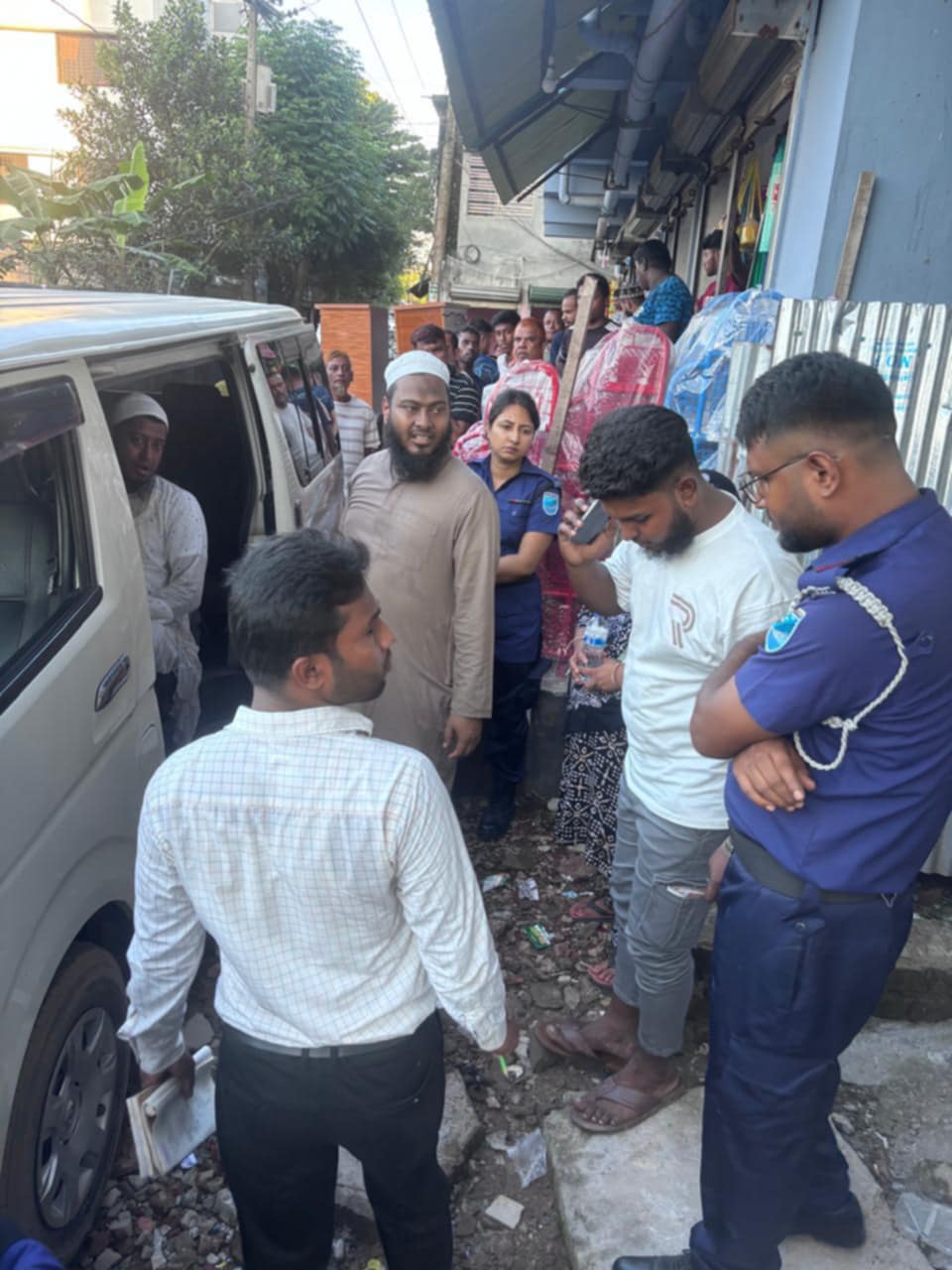 Over 200 illegal gas connections disconnected in Narsingdi