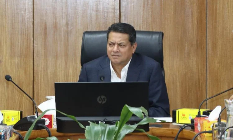 Students must lead in sports, co-curricular activities alongside studies: Zakaria