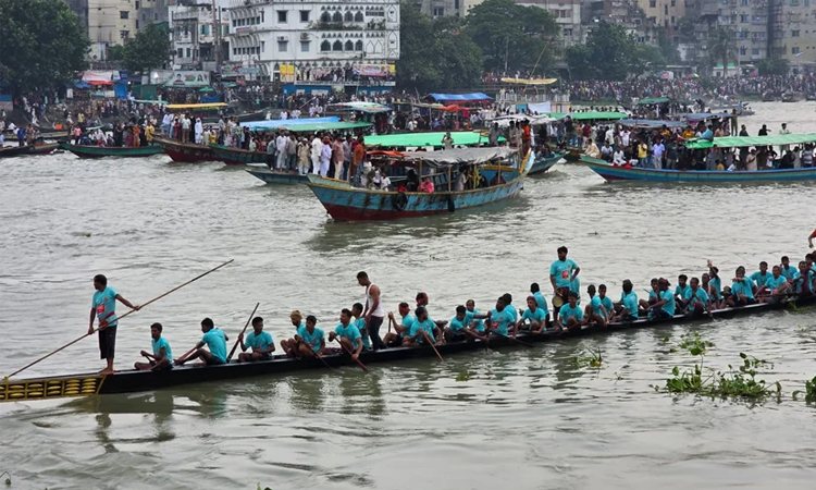 Boat race held on Buriganga River