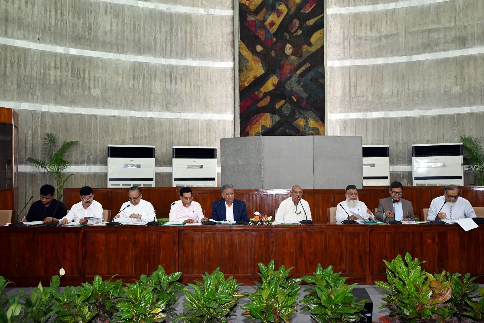 Parliamentary Committee stresses transparent, modern, effective accounting system