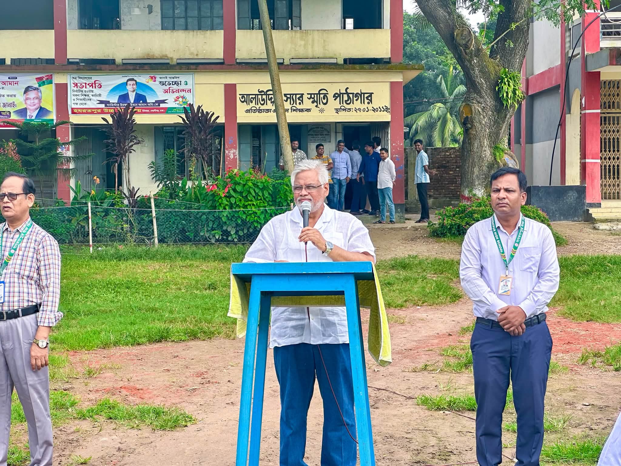 Amanullah Aman makes surprise school visit in Keraniganj