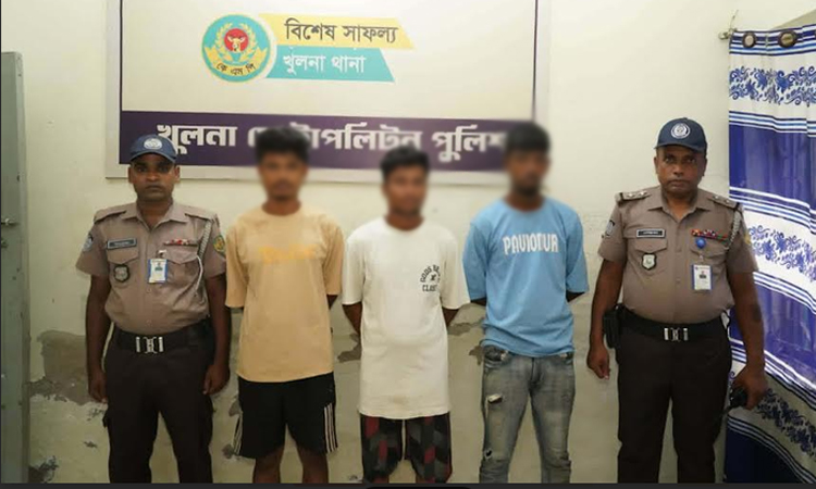 Three held, arms and ammo seized in Khulna