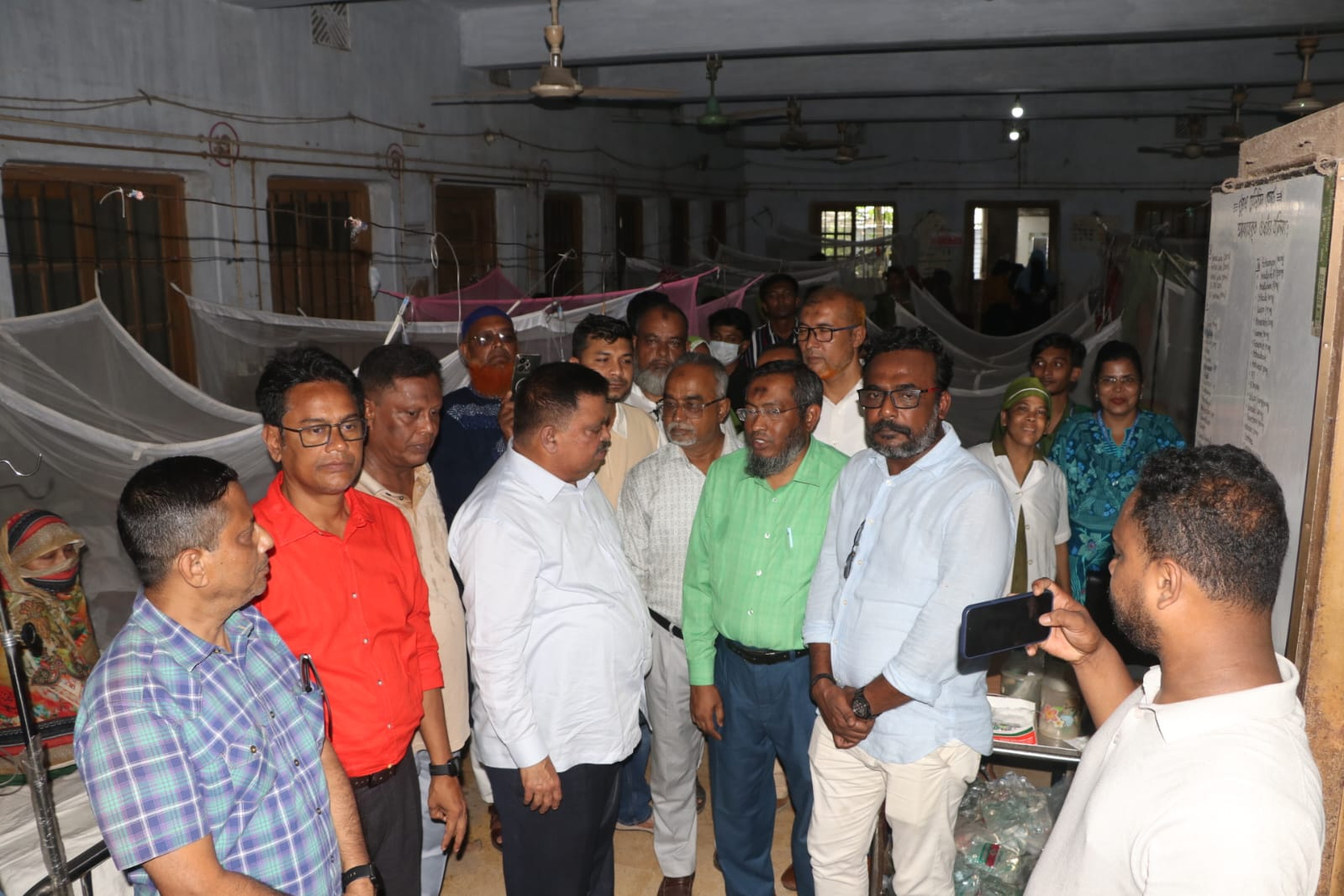 Khulna BNP leaders visit hospitals, inquire about dengue treatment