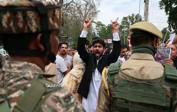 India police clash with protestors over jobs and exam transparency