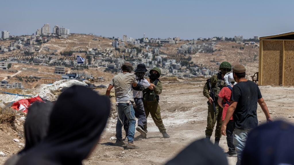 West Bank settlers attack AFP journalists