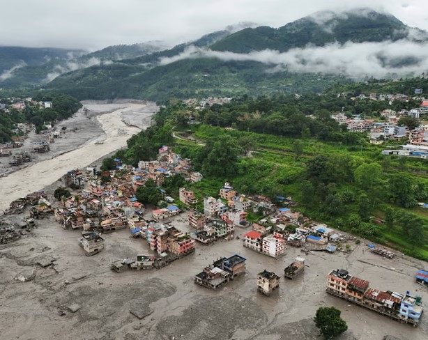China halts rescue at Tibet disaster epicentre over flood risk