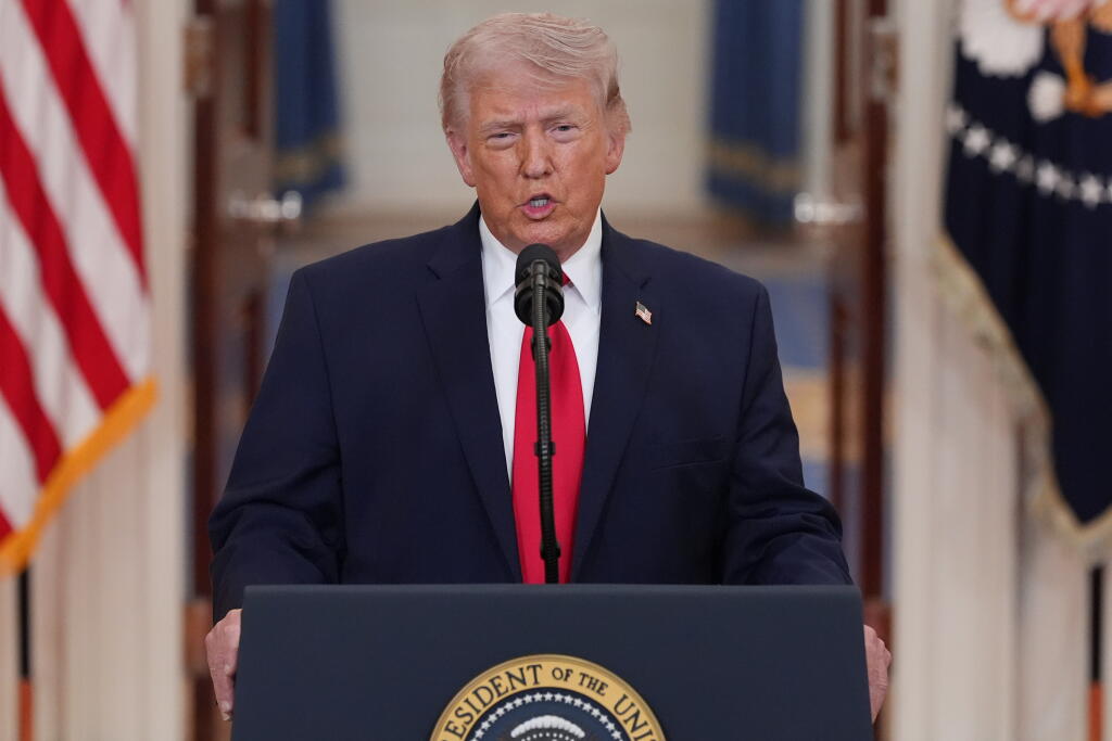  Trump says Iran war is 'small potatoes' for US
