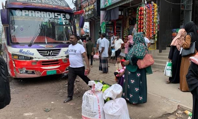 Bus services resume on all routes from Rajshahi after two days