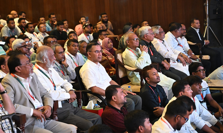 PM enjoys cultural programme sitting in audience
