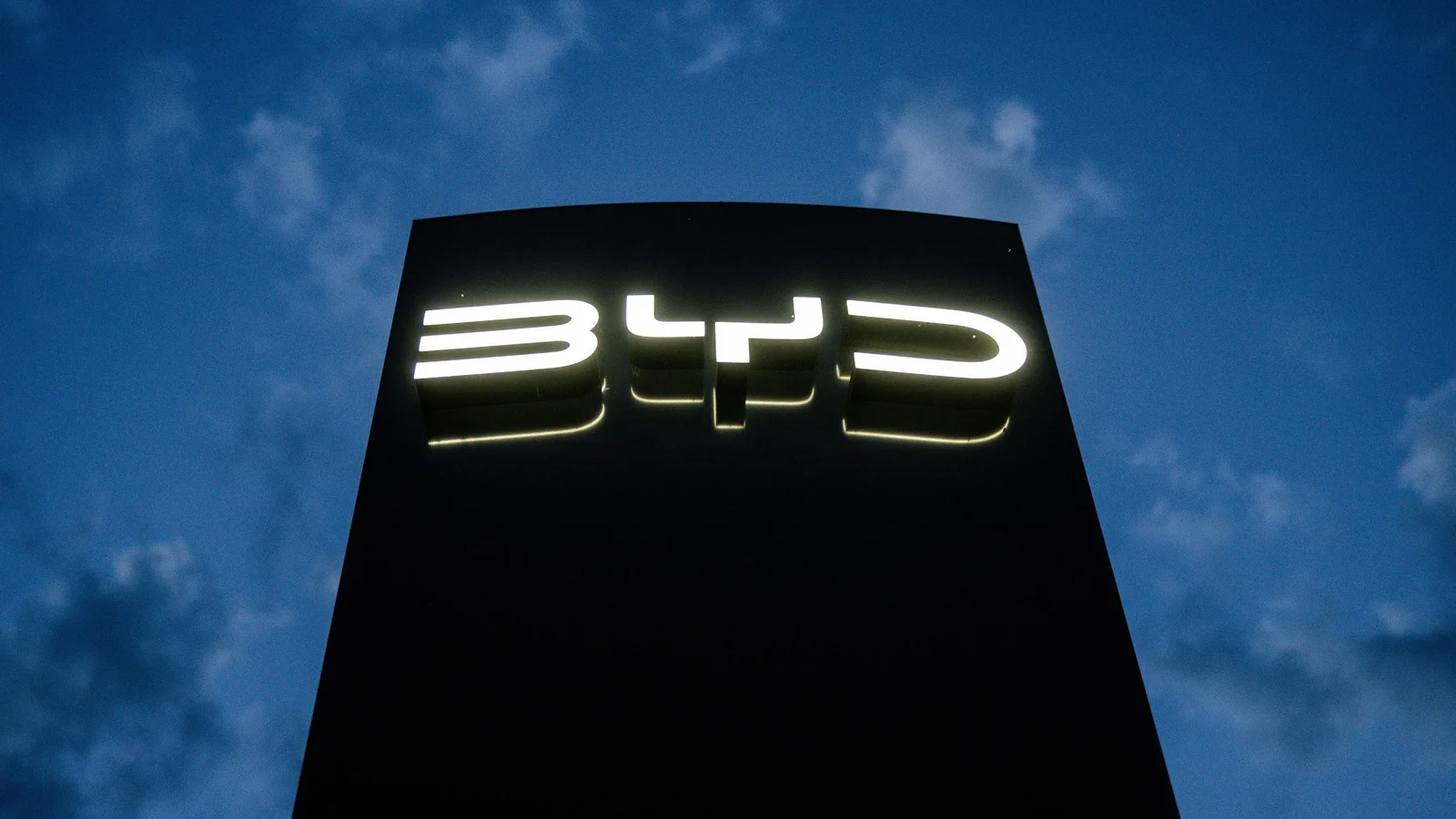 BYD Bangladesh to plant tree for every test drive in Sept