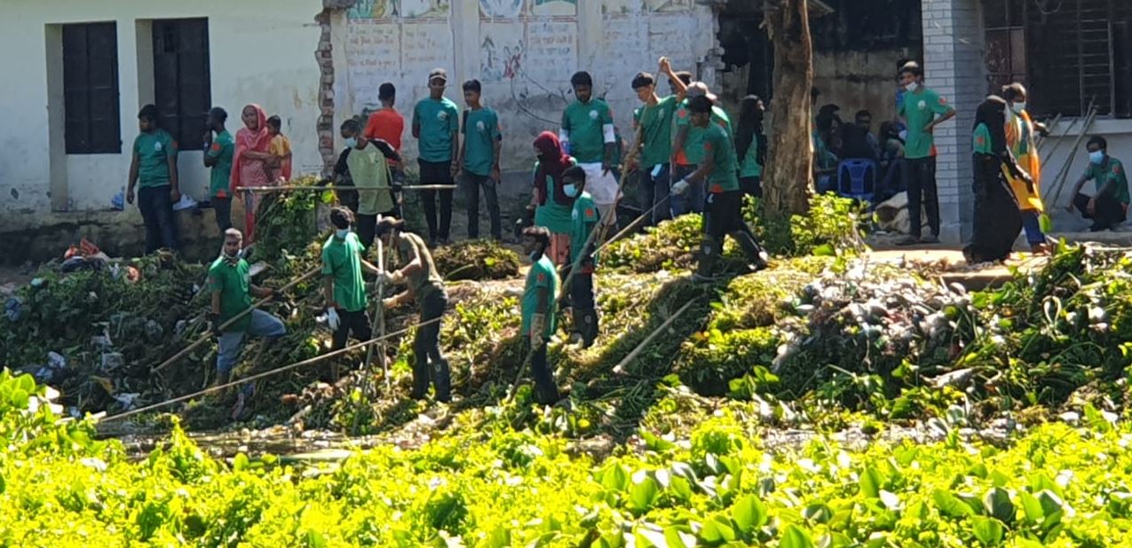 গাজীপুরে পরিত্যক্ত পুকুর পরিষ্কার কার্যক্রম শুরু