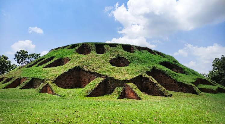 বগুড়ার পর্যটন সম্ভাবনাময় দর্শনীয় স্থান