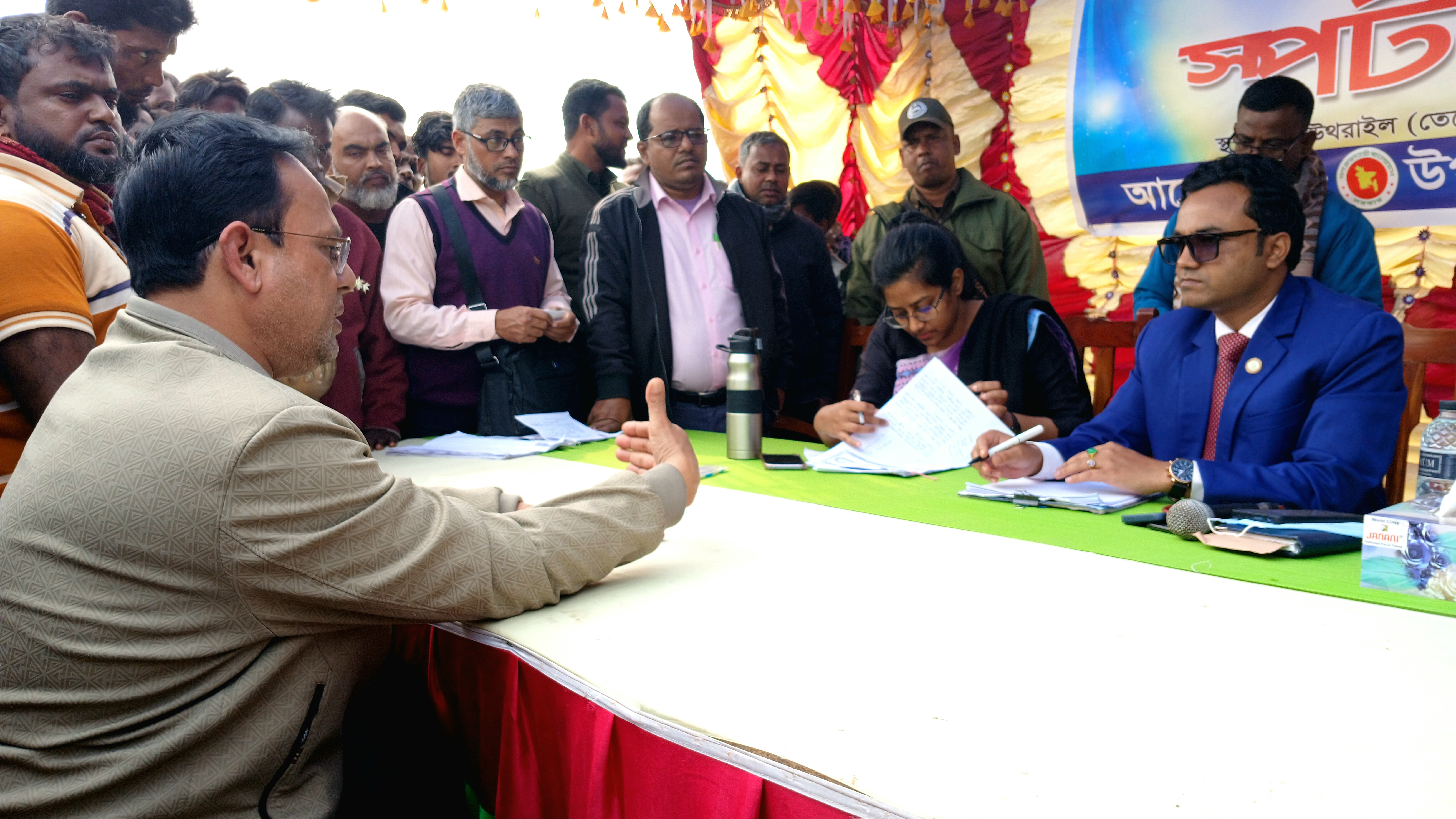 নওগাঁর মান্দায় ৮’শ একর খাস জমি রক্ষায় প্রশাসনের উদ্যোগ 