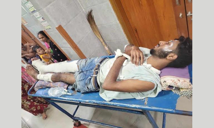 ভাইয়ের জন্য একটি স্থায়ী কর্মের ব্যবস্থা চান আহত সাজিদের বোন