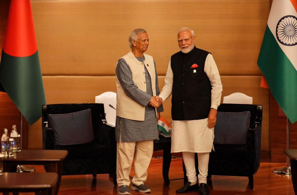 শেখ হাসিনার প্রত্যর্পণ চাইলো বাংলাদেশ