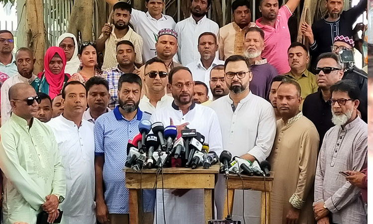 দেশীয় শিল্পীদের মূল্যায়ন করতেই স্বাধীনতা কনসার্টের আয়োজন : সুলতান সালাহউদ্দিন টুকু