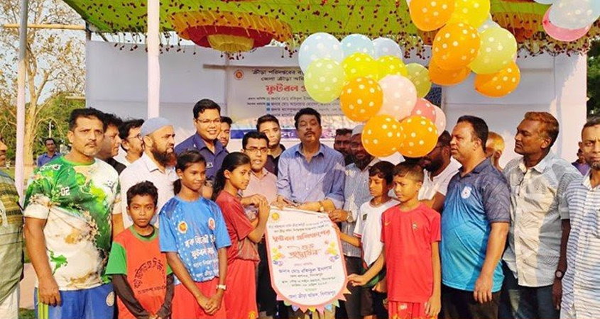 দিনাজপুরে অনূর্র্ধ্ব-১৫ ফুটবল প্রশিক্ষণ শুরু