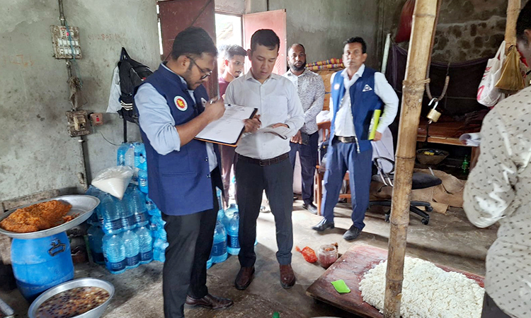 কুমিল্লায় বিএসটিআই’র অভিযানে ৪ প্রতিষ্ঠানকে জরিমানা