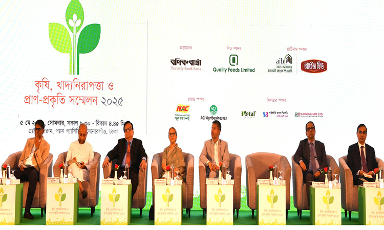 ভোক্তার খাদ্য নিরাপত্তার পাশাপাশি কৃষকের স্বার্থ দেখতে হবে: প্রাণিসম্পদ উপদেষ্টা