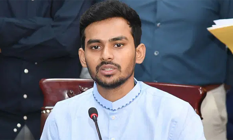 গণহত্যাকারীরা সারাদেশে বিশৃঙ্খলা সৃষ্টির পরিকল্পনা করছে : উপদেষ্টা আসিফ মাহমুদ