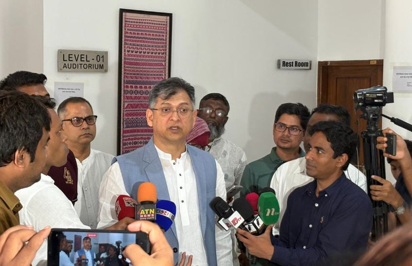 আওয়ামী লীগের কার্যক্রম নিষিদ্ধের সিদ্ধান্তকে স্বাগত জানাই : সালাহউদ্দিন আহমেদ