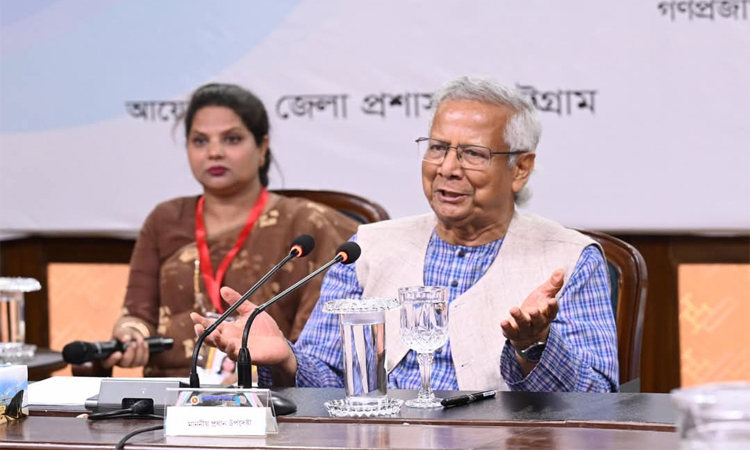 চট্টগ্রাম শহরের জলাবদ্ধতা চলতি মৌসুমে অর্ধেকে নামিয়ে আনার নির্দেশ প্রধান উপদেষ্টার