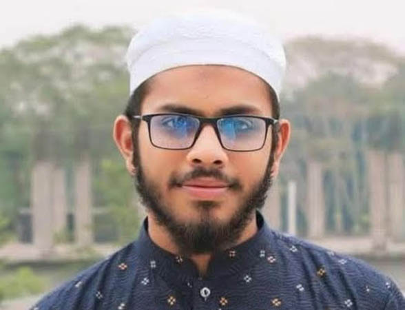 শিক্ষার আলো ছড়ানোর স্বপ্ন নিয়ে নিজেই আলোকবর্তিকা হলেন শহীদ সিয়াম