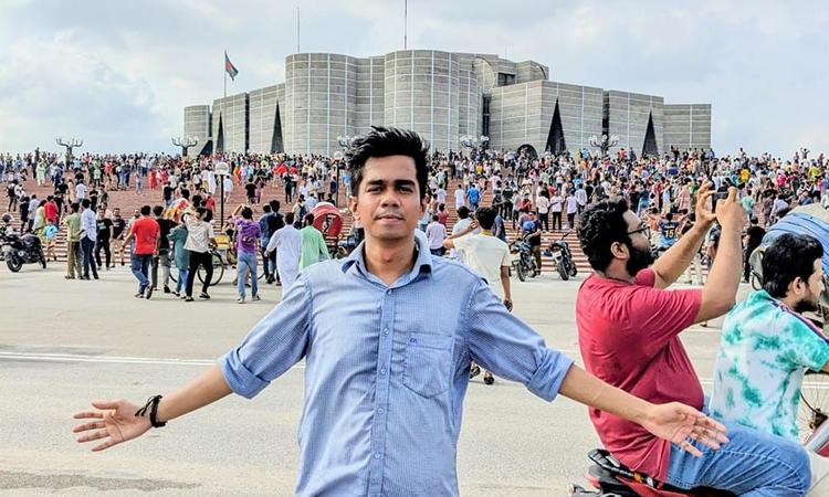 সাম্য হত্যার বিচারের দাবিতে ৪৮ ঘণ্টার আল্টিমেটাম ঢাবি সাদা দলের