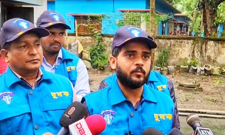 লালমনিরহাট সদর হাসপাতালে দুদকের অভিযান