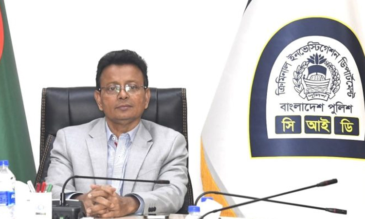 সিআইডির সাবেক প্রধান মোহাম্মদ আলীর দেশত্যাগে নিষেধাজ্ঞা