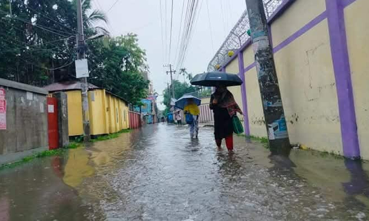 প্রবল বর্ষণে রংপুর মহানগরীর নিম্নাঞ্চল প্লাবিত