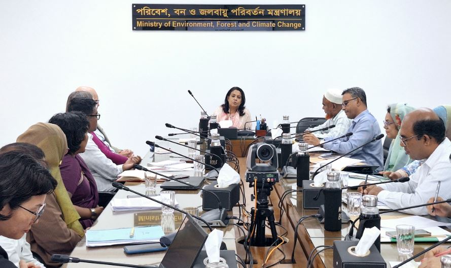 সুফল প্রকল্পের মাধ্যমে ১ লাখ ৪ হাজার হেক্টর পুনঃবনায়ন, বাড়ছে জীববৈচিত্র্য : পরিবেশ উপদেষ্টা