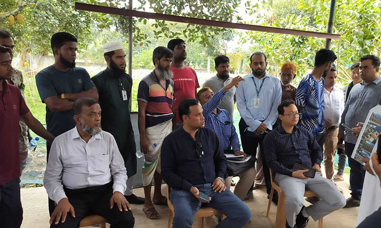 সাভারে অবৈধ রেলিক সিটিতে রাজউকের অভিযান