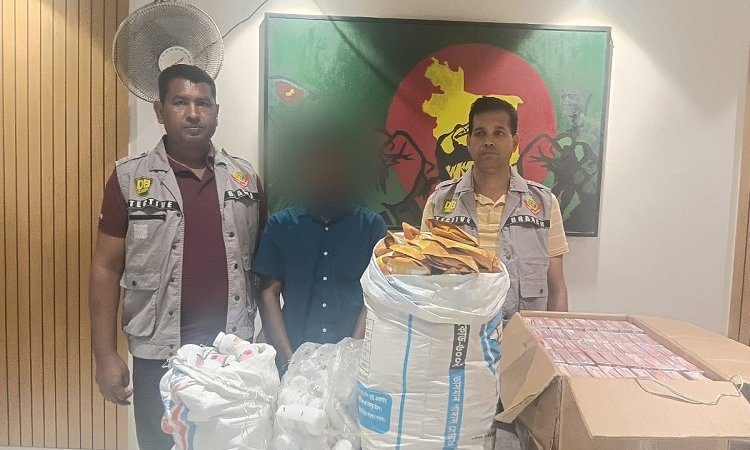 বিপুল পরিমাণ নকল পণ্য উদ্ধারসহ প্রতারক চক্রের সদস্য গ্রেফতার