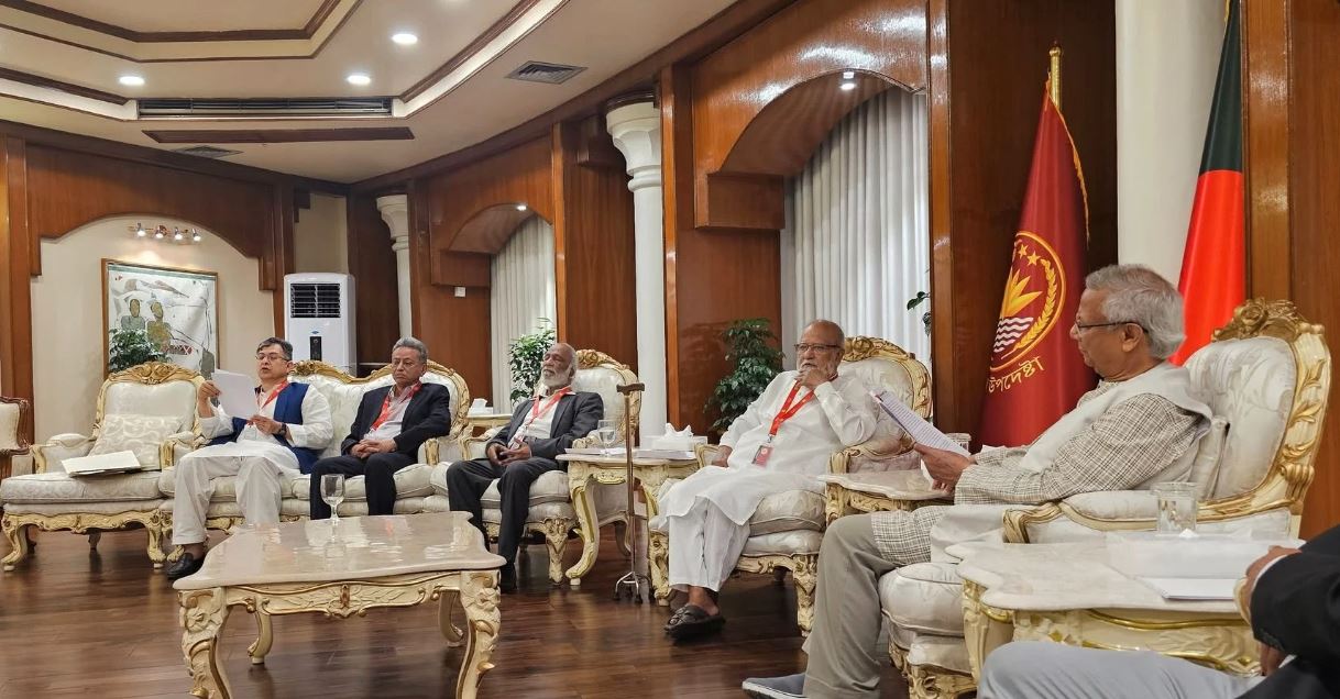প্রধান উপদেষ্টার সঙ্গে বিএনপির প্রতিনিধি দলের বৈঠক